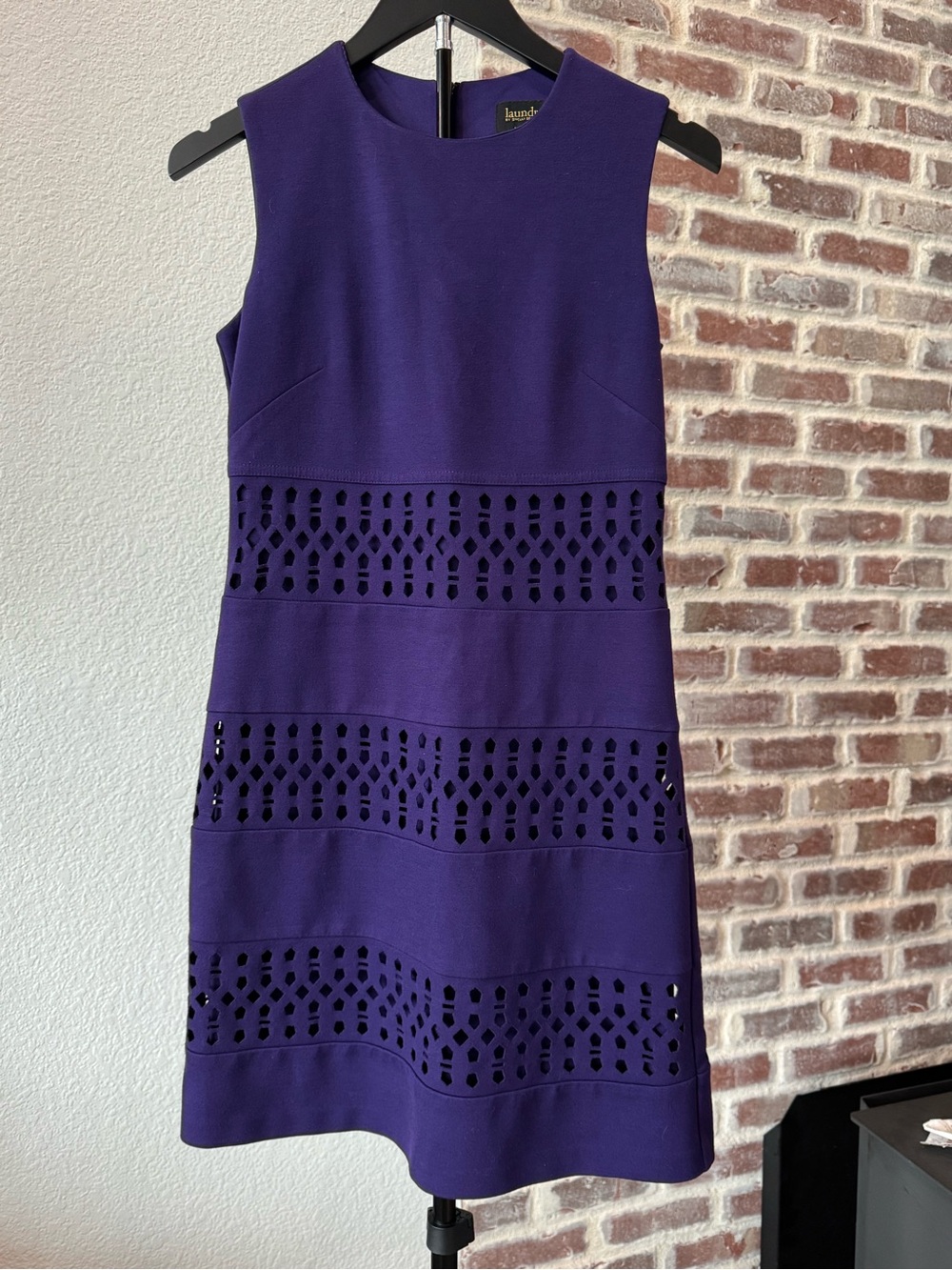 Laundry by Shelli Segal Purple Laser-Cut Sleeveless Sheath Dress Size 2